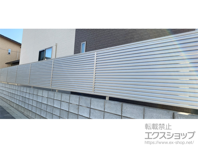 福岡県久留米市ののフェンス・柵 ミエーネフェンス 目隠しルーバータイプ 自由柱施工 施工例