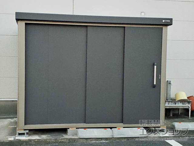 岐阜県大垣市のの物置・屋外倉庫 エスケーエイト SK8-130 一般型 2600×1600×1940 SK8-130-GK 施工例