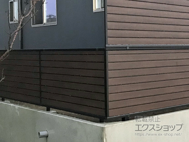 宮城県登米市ののフェンス・柵 モクアルフェンス 目隠しタイプ　自由柱施工 施工例