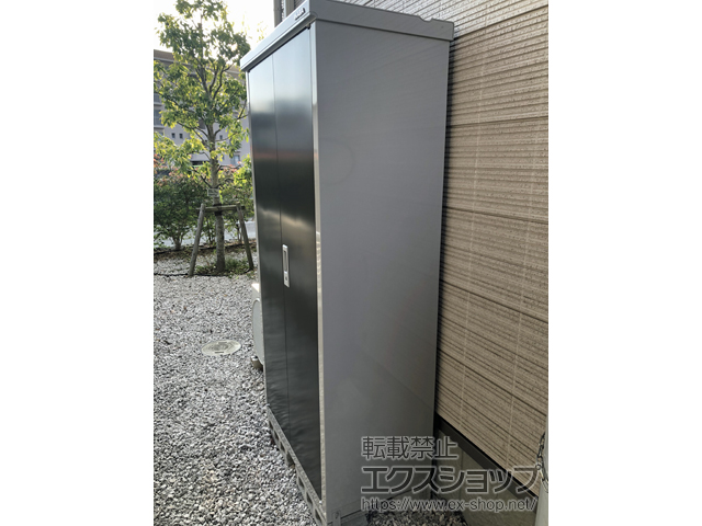 徳島県徳島市のの物置・屋外倉庫 アイビーストッカー 900×515×1903 BJX-095E-PG 施工例