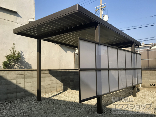大阪府茨木市のLIXIL リクシル（トステム）のカーポート テリオスポートIII 1500 角柱4本柱 積雪〜50cm対応 施工例