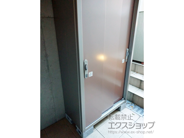 東京都世田谷区のの物置・屋外倉庫 エスモ 一般型 1050×520×1959 ESE-1005A-MR 施工例