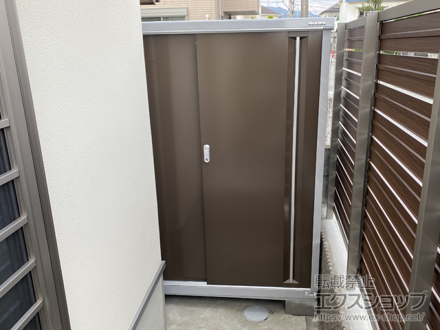 兵庫県宝塚市のの物置・屋外倉庫 シンプリー 一般型 1320×515×1603（MJX-135D-P） MJX-135D-P-TB 施工例