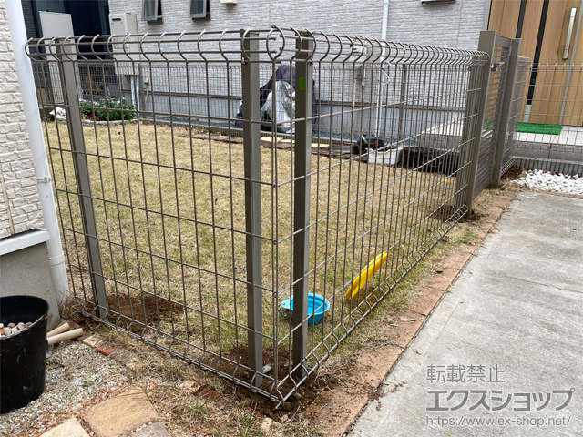 千葉県柏市ののフェンス・柵 ハイグリッドフェンスUF8型 フリーポールタイプ 施工例