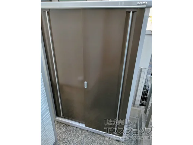 福岡県福岡市のイナバの物置・収納・屋外倉庫 シンプリー 一般型 1320×515×1903（MJX-135E-P） MJX-135E-P-TB 施工例