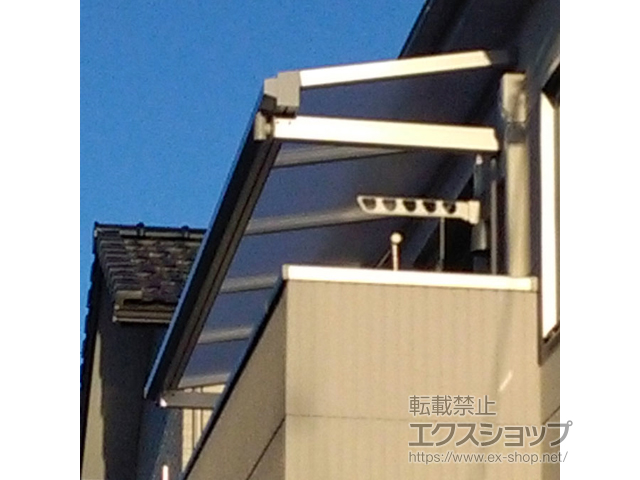 愛知県安城市ののバルコニー・ベランダ屋根 ソラリア F型 ルーフタイプ 単体 積雪〜20cm対応 施工例