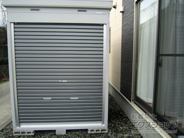 秋田県秋田市のの倉庫・ガレージ バイク保管庫 多雪地型 床付タイプ 1790×2630×2375 ハイルーフ FXN-1726HY 施工例