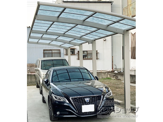 群馬県桐生市ののカーポート レイナポートグラン 縦連棟　積雪〜20cm対応 施工例