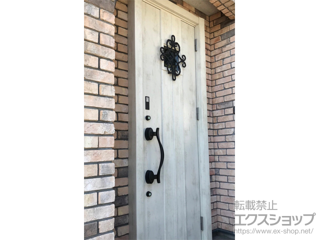 愛知県名古屋市のLIXIL リクシル（トステム）の玄関ドア リシェント玄関ドア3 断熱K4仕様 片開き仕様(ランマ無)R D77型 ※タッチキー仕様(キー付リモコン) 施工例