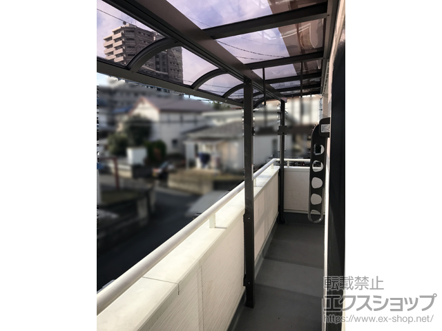 栃木県宇都宮市ののバルコニー・ベランダ屋根 スピーネ R型 屋根タイプ 連棟 積雪〜20cm対応 施工例