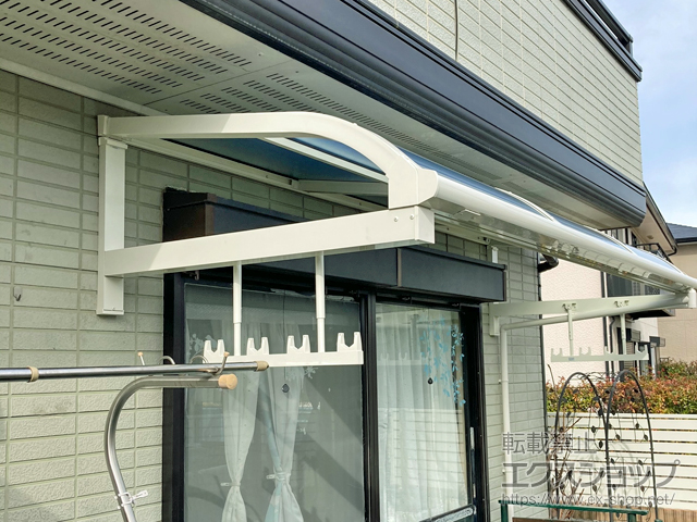 兵庫県神戸市ののバルコニー・ベランダ屋根 ソラリア R型 ルーフタイプ 単体 積雪〜20cm対応 施工例