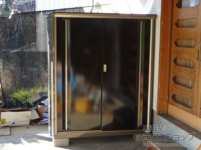 山梨県笛吹市のの物置・屋外倉庫 ナイソーシスター　1320×720×1603（KMW-137D） KMW-137D-CB 施工例