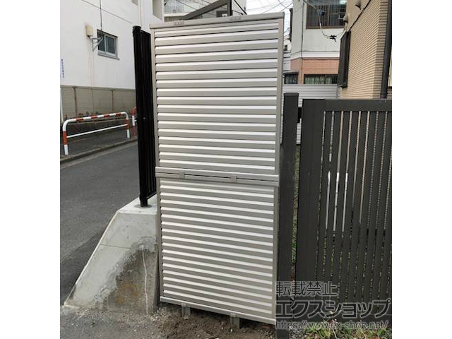 東京都江戸川区ののフェンス・柵 ミエーネフェンス 目隠しルーバータイプ 2段支柱 自立建て用 施工例