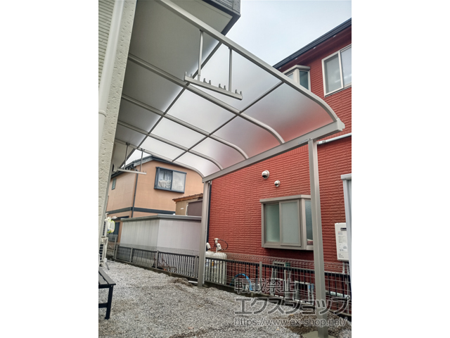 東京都八王子市ののテラス屋根 ソラリア R型 テラスタイプ 単体 積雪〜20cm対応 施工例