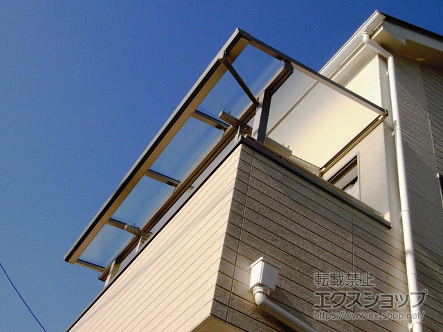 東京都調布市ののバルコニー・ベランダ屋根 ソラリア F型 屋根タイプ 単体 積雪〜20cm対応 施工例