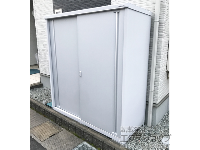 奈良県北葛城郡王寺町のの物置・屋外倉庫 シンプリー 一般型 1740×755×1903 MJX-177E-P-FS 施工例