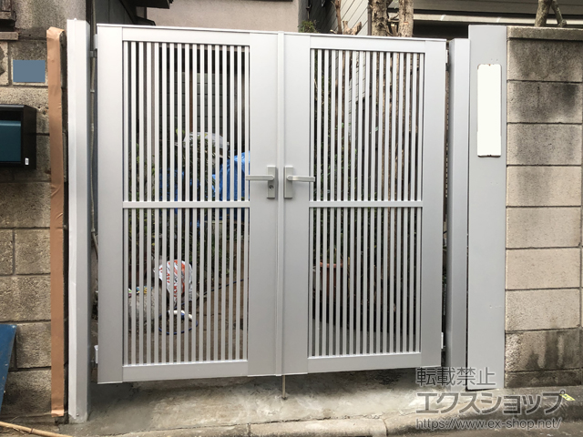 東京都板橋区のの門扉 開き門扉AB TR1型 両開き　柱使用 施工例