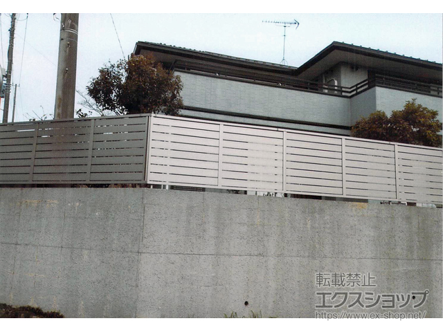 千葉県船橋市ののフェンス・柵 フェンスAB YS3型 横スリット3 フリーポールタイプ 施工例