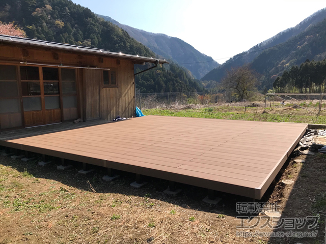 山梨県北都留郡丹波山村ののウッドデッキ リウッドデッキ 200 施工例