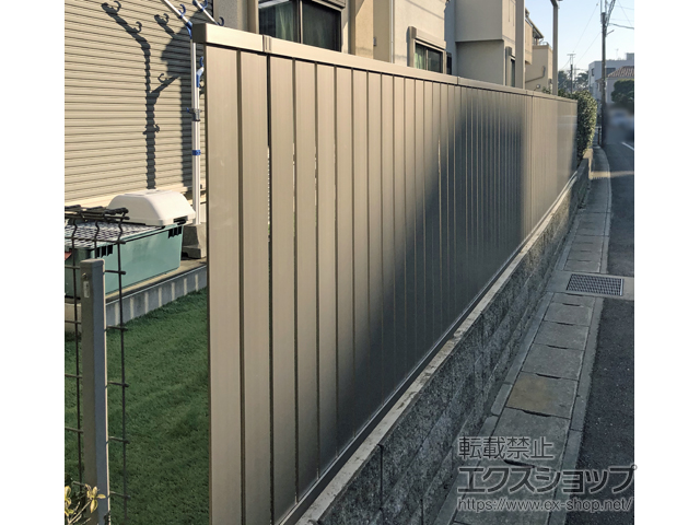 千葉県松戸市ののテラス屋根 スピーネ F型 テラスタイプ 単体 積雪〜20cm対応 施工例