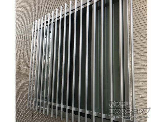 神奈川県川崎市のLIXIL リクシル（トステム）の面格子・窓格子 アルミ面格子 A型 施工例