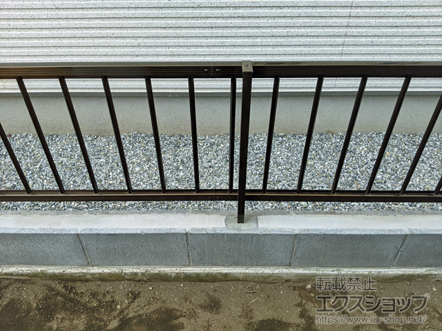 静岡県駿東郡長泉町ののフェンス・柵 マイエリアII たて格子 自在柱タイプ 施工例