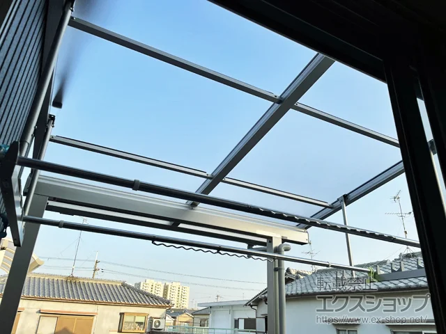 大阪府松原市のYKKAPのバルコニー・ベランダ屋根 ソラリア F型 屋根タイプ 単体 積雪～20cm対応 施工例