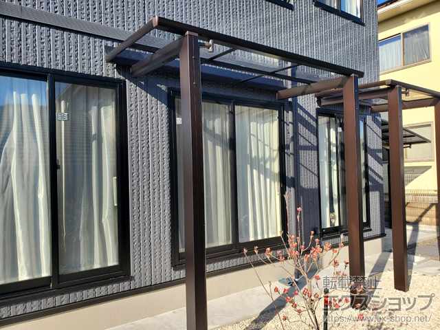 福島県郡山市ののテラス屋根 レボリューD テラスタイプ 単体 積雪〜20cm対応 施工例