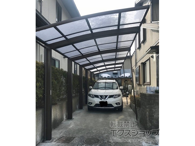 宮城県黒川郡大和町ののカーポート レイナポートグラン50 縦連棟 積雪〜50cm対応 施工例
