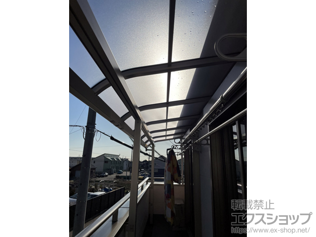 愛知県刈谷市ののバルコニー・ベランダ屋根 プレシオステラスII R型 屋根タイプ 連棟 積雪〜20cm対応 施工例