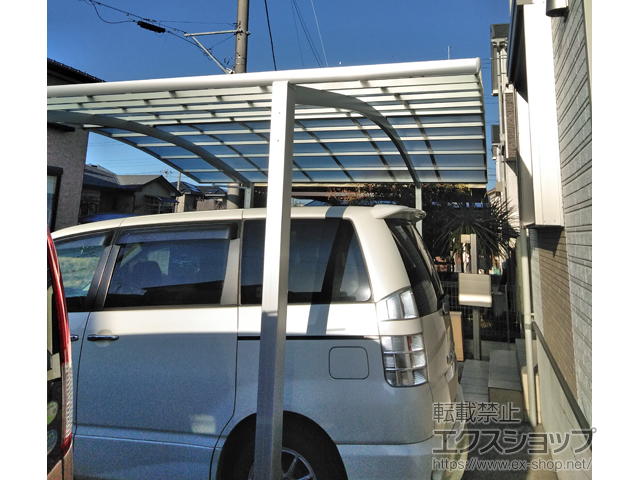茨城県取手市ののカーポート フーゴR (ラウンドスタイル) ワイド 積雪〜20cm対応 施工例
