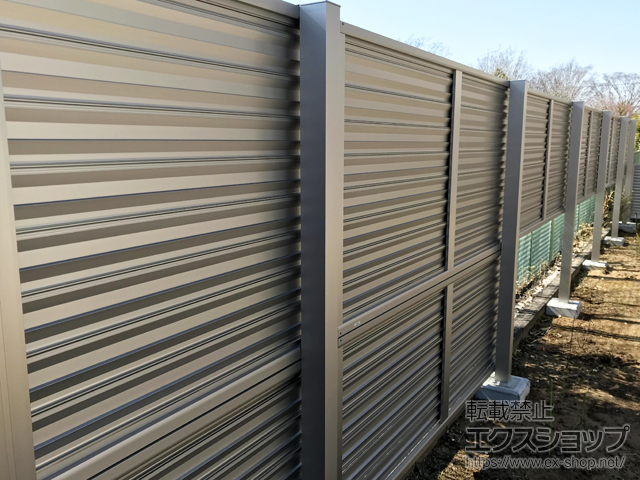 千葉県印旛郡栄町ののフェンス・柵 ミエーネフェンス 目隠しルーバータイプ 自由柱施工 施工例