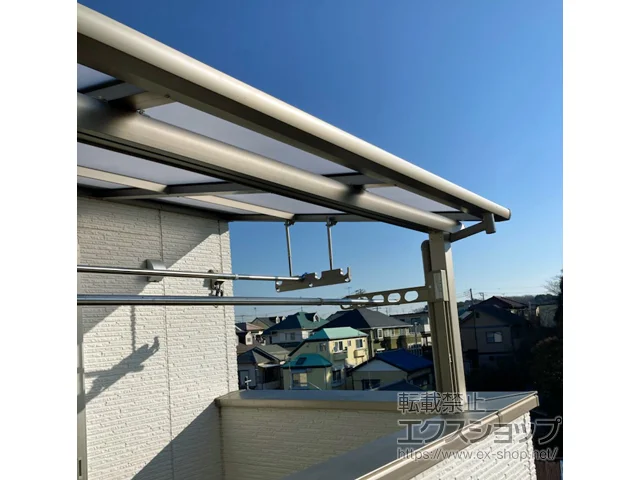 千葉県柏市のLIXIL(リクシル)のバルコニー・ベランダ屋根 スピーネ F型 屋根タイプ 単体 積雪～20cm対応 施工例