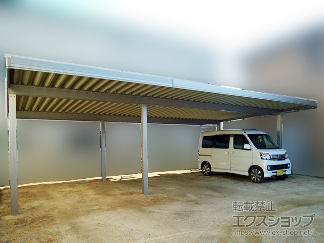 愛媛県今治市のLIXIL リクシル（トステム）のカーポート テリオスポートIII 900 3台用 横連棟 角柱6本柱 積雪〜30cm対応 施工例