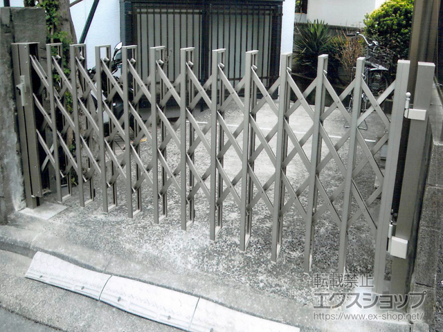 神奈川県横浜市ののカーゲート アルシャインHG ノンキャスター 片開き 280S 施工例