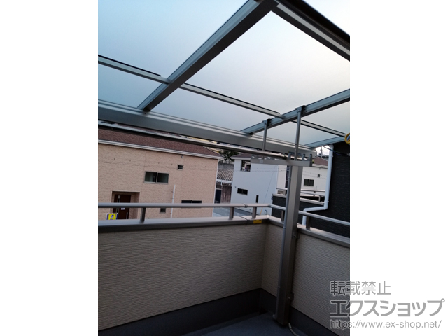 奈良県奈良市ののバルコニー・ベランダ屋根 ソラリア F型 屋根タイプ 単体 積雪〜20cm対応 施工例