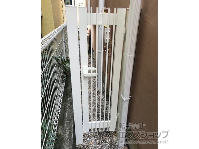 東京都杉並区のの門扉 シンプレオ門扉T1型 たて細格子 片開き専用 埋込門柱使用 施工例