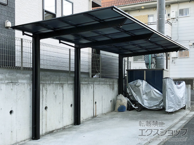神奈川県横浜市ののカーポート ネスカＦ (フラットスタイル) 延長 耐雪風圧強化パッケージ 積雪〜30cm対応 施工例