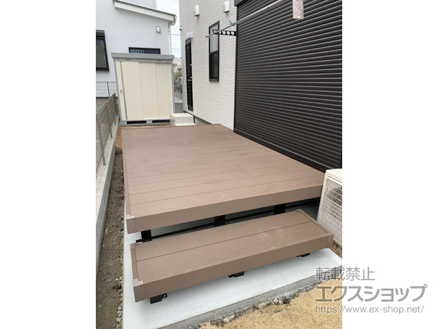 千葉県大網白里市ののウッドデッキ リウッドデッキ 200＋段床セット 両側面タイプ 1段 施工例
