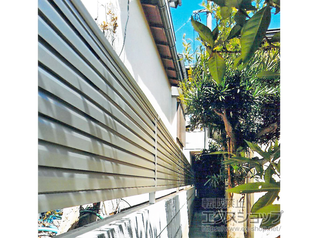 東京都八王子市ののフェンス・柵 ミエーネフェンス 目隠しルーバータイプ・自由柱施工 施工例