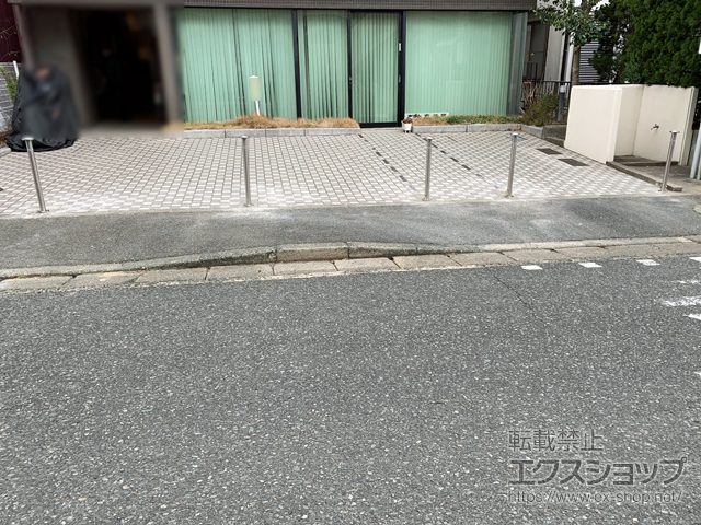 福岡県福岡市ののカーゲート レコポールＳ Ｄシリーズ 独立ポール（沈みカン付） 施工例