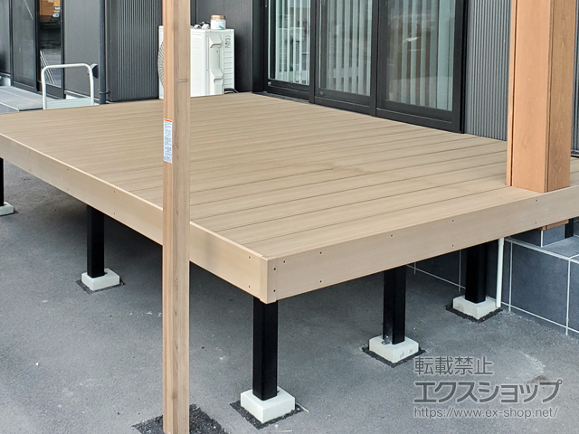 広島県三次市ののウッドデッキ 樹ら楽ステージ 木彫 施工例