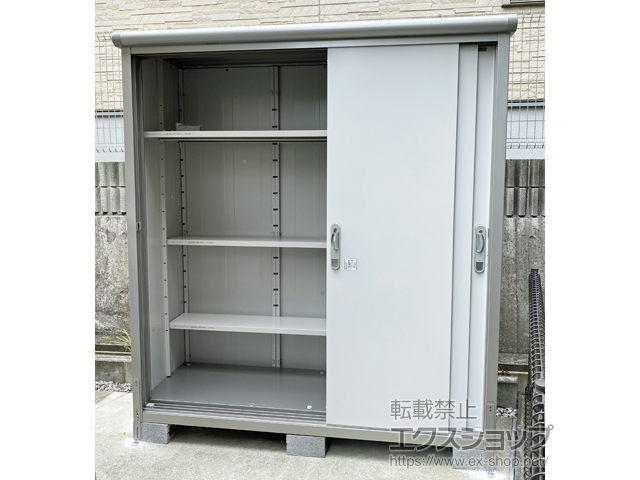 神奈川県横浜市のの物置・屋外倉庫 エスモ 一般型 1797×650×1959 ESE-1806A-PW 施工例