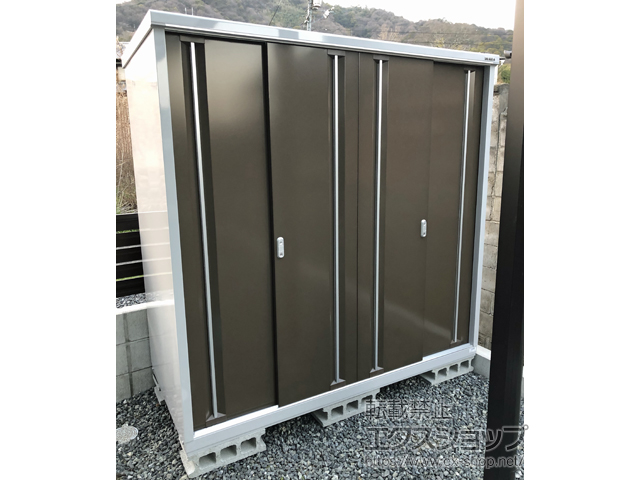 岡山県玉野市のの物置・屋外倉庫 シンプリー 一般型 1940×905×1903（MJX-199E-P） MJX-199E-P-TB 施工例