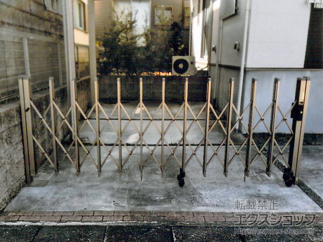 静岡県藤枝市ののカーゲート トリップゲートII 2型 スタンダード ノンレール 片開き*32S 施工例