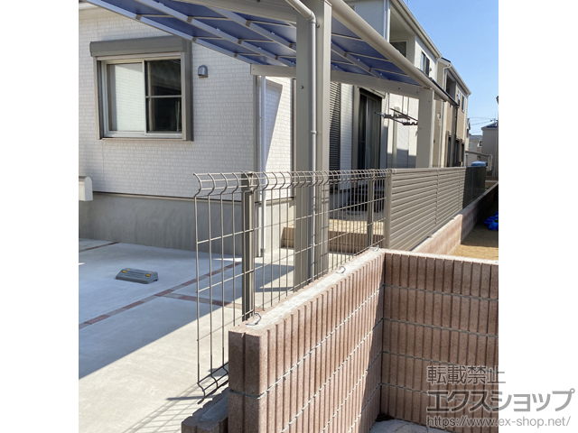 埼玉県加須市ののフェンス・柵 ミエーネフェンス 目隠しルーバータイプ 自由柱施工 施工例