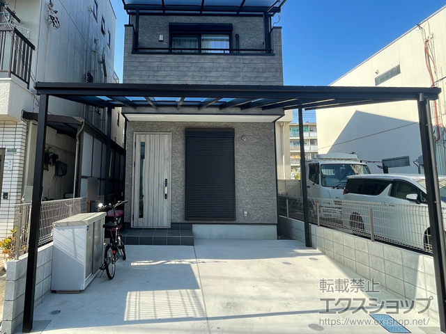 東京都足立区ののテラス屋根 ソラリア F型 ビッグサイズ 単体 積雪〜20cm対応*張り出し納まり(両側共) 施工例