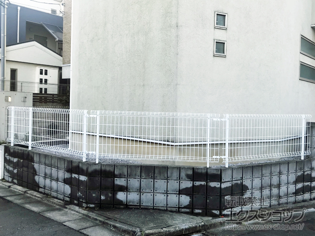 東京都世田谷区ののフェンス・柵 イーネットフェンス 3F型・自由柱施工 施工例
