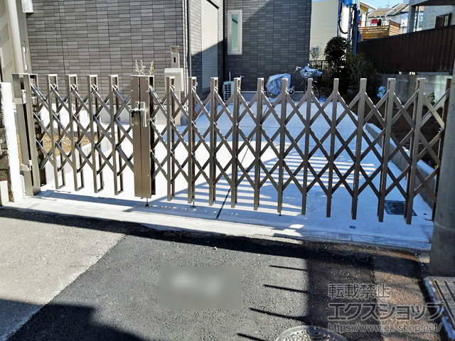 千葉県船橋市ののカーゲート アルシャインHG ノンキャスター 両開き親子 （130+280）W 施工例