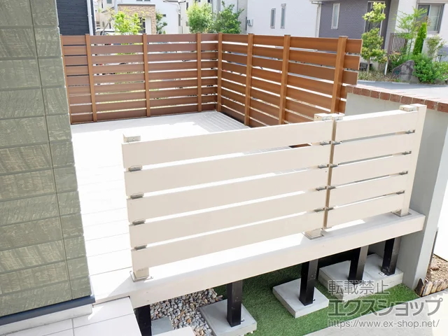 埼玉県越谷市のYKKAPのウッドデッキ リウッドデッキ 200 施工例